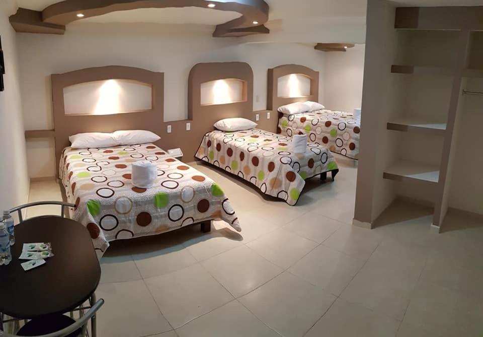 Hotel Caudillos Inn Emiliano Zapata  Esterno foto